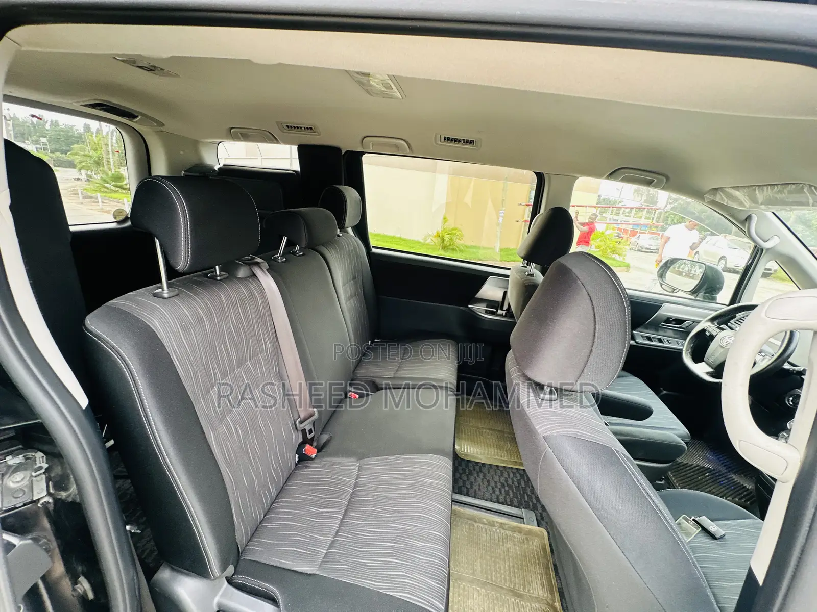 Toyota Voxy 2014 Black