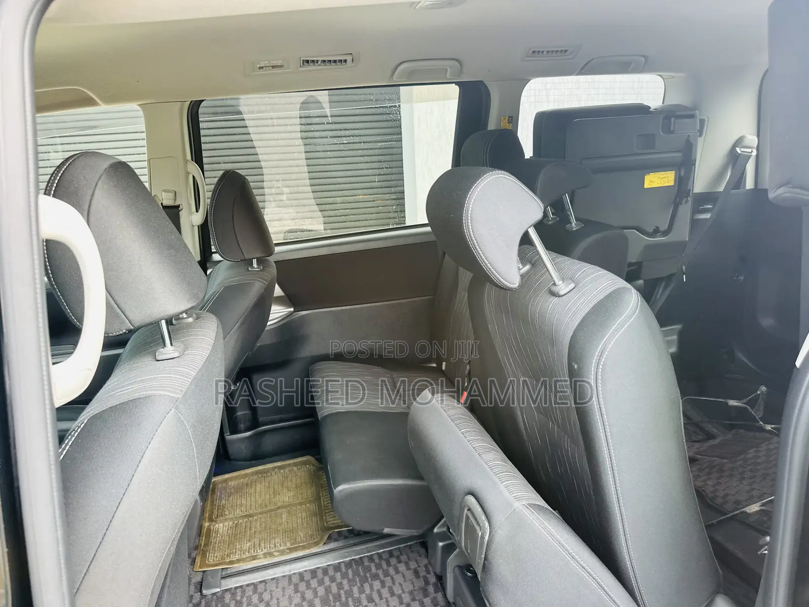 Toyota Voxy 2014 Black