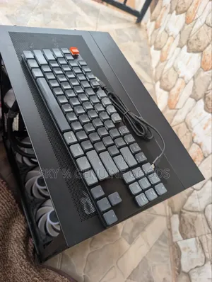 Keychron SE Gaming Keyboard Brand New Without Box