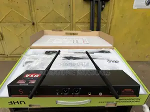 Shure GLXD58 Professional Wireless Microphone.