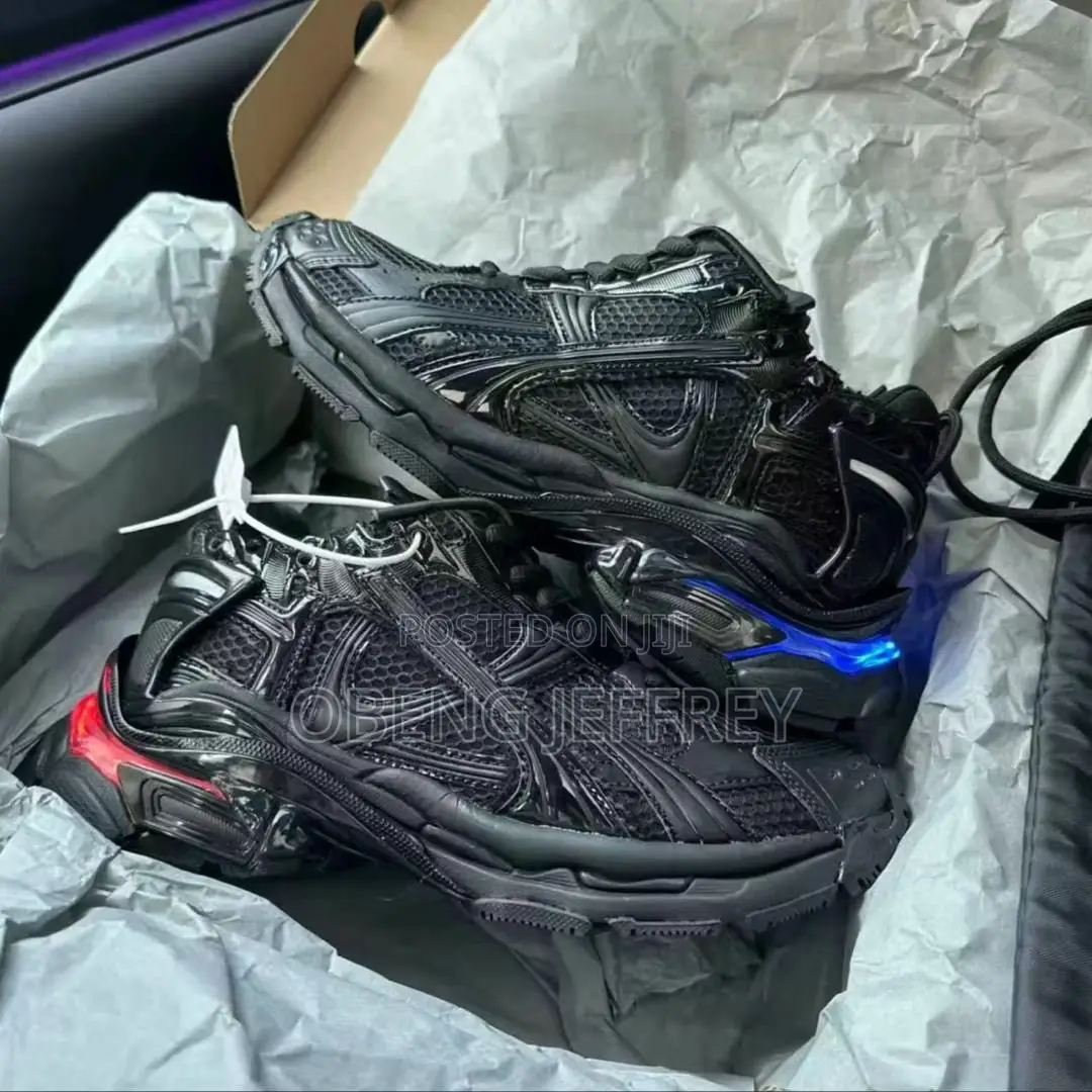 Original Balenciaga Runner LED