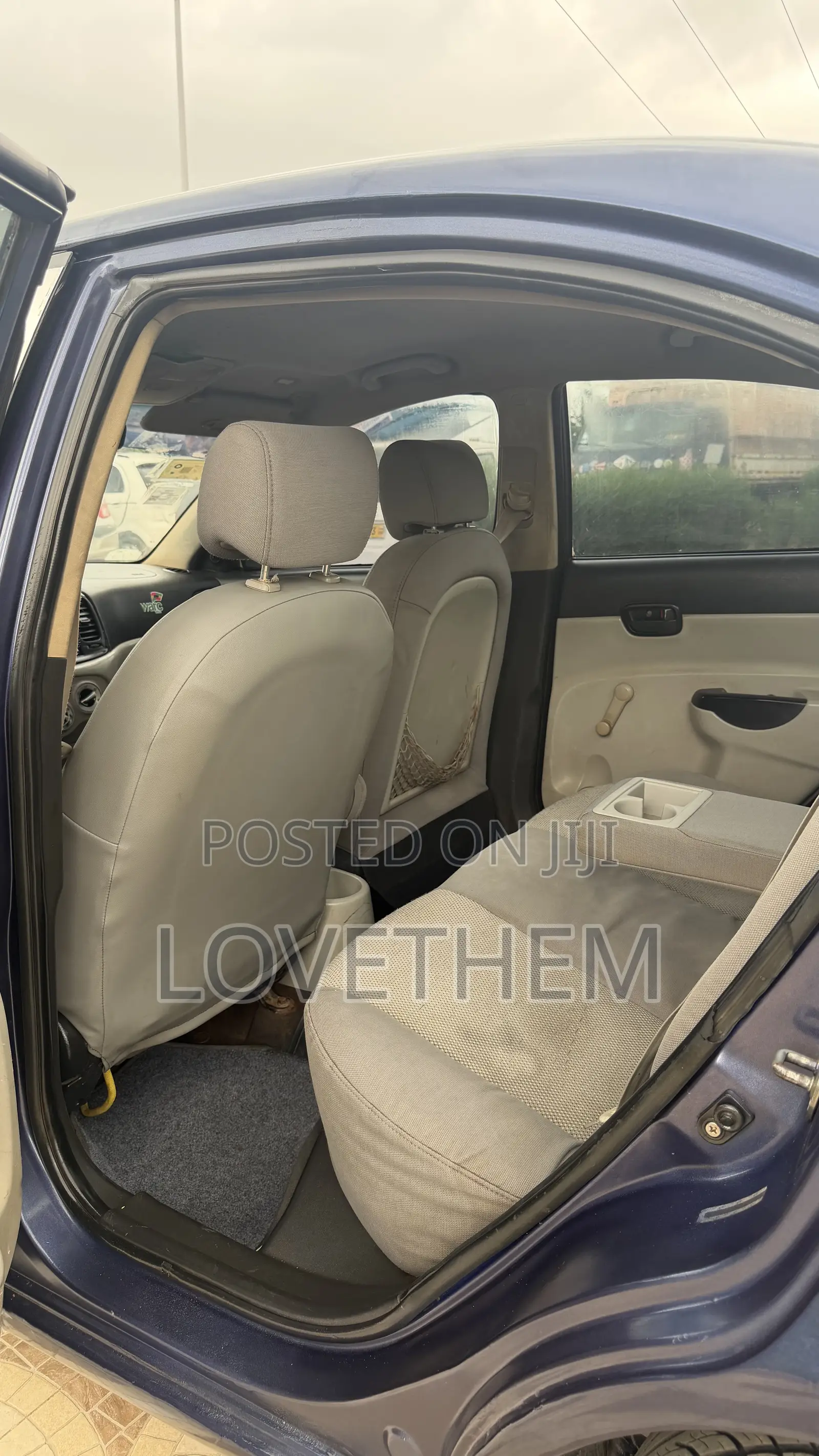 Hyundai Accent 2010 Blue