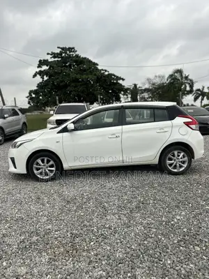 Toyota Yaris L Hatchback 5dr 2014 White