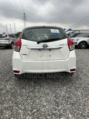 Toyota Yaris L Hatchback 5dr 2014 White