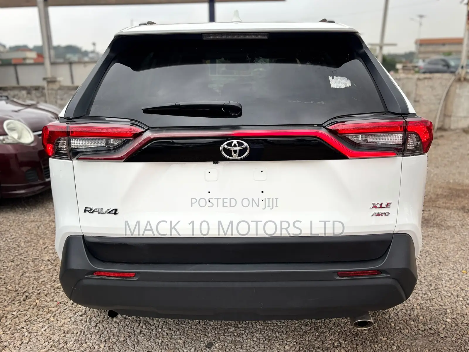 Toyota RAV4 XLE 2022 White