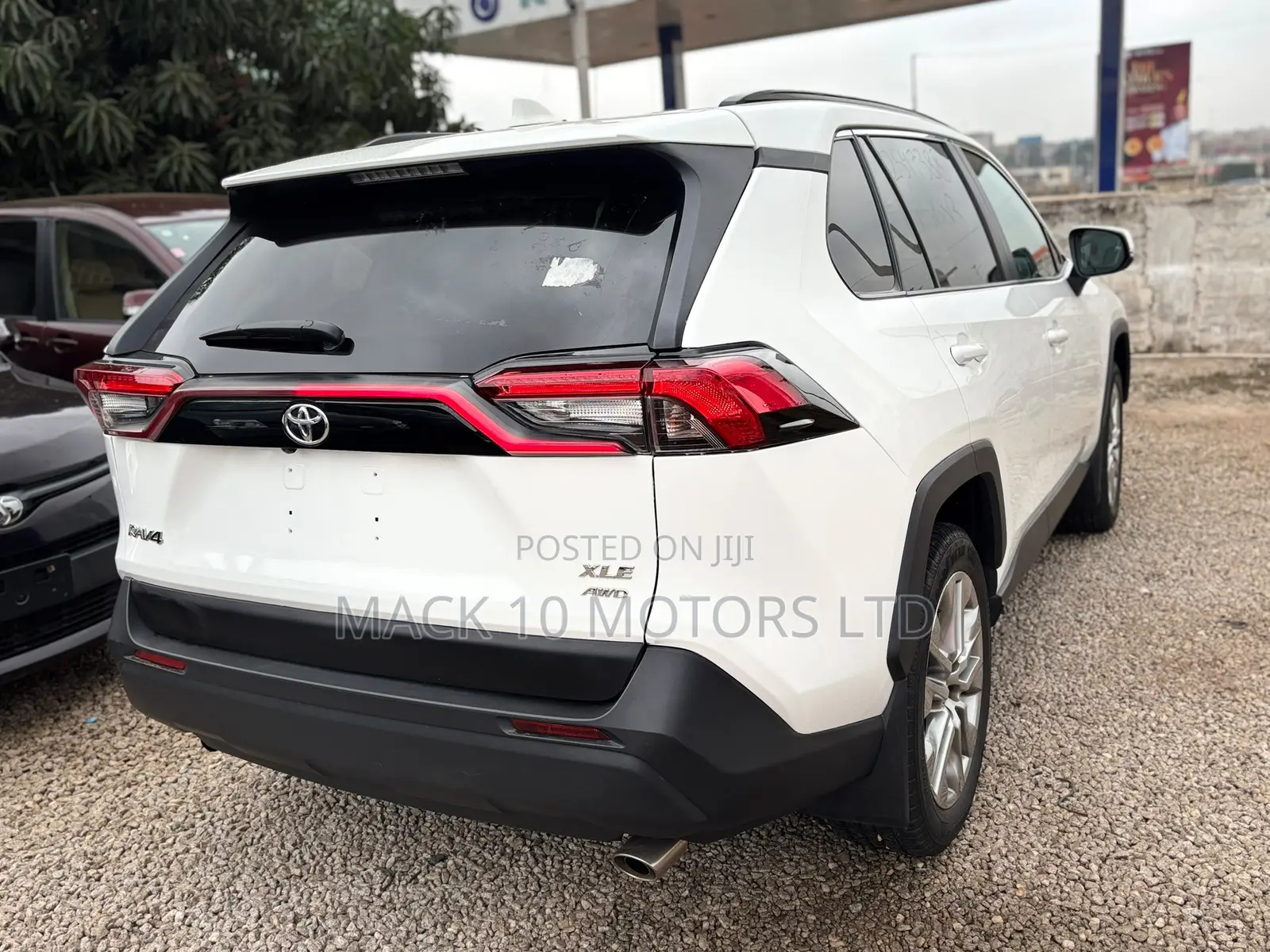 Toyota RAV4 XLE 2022 White