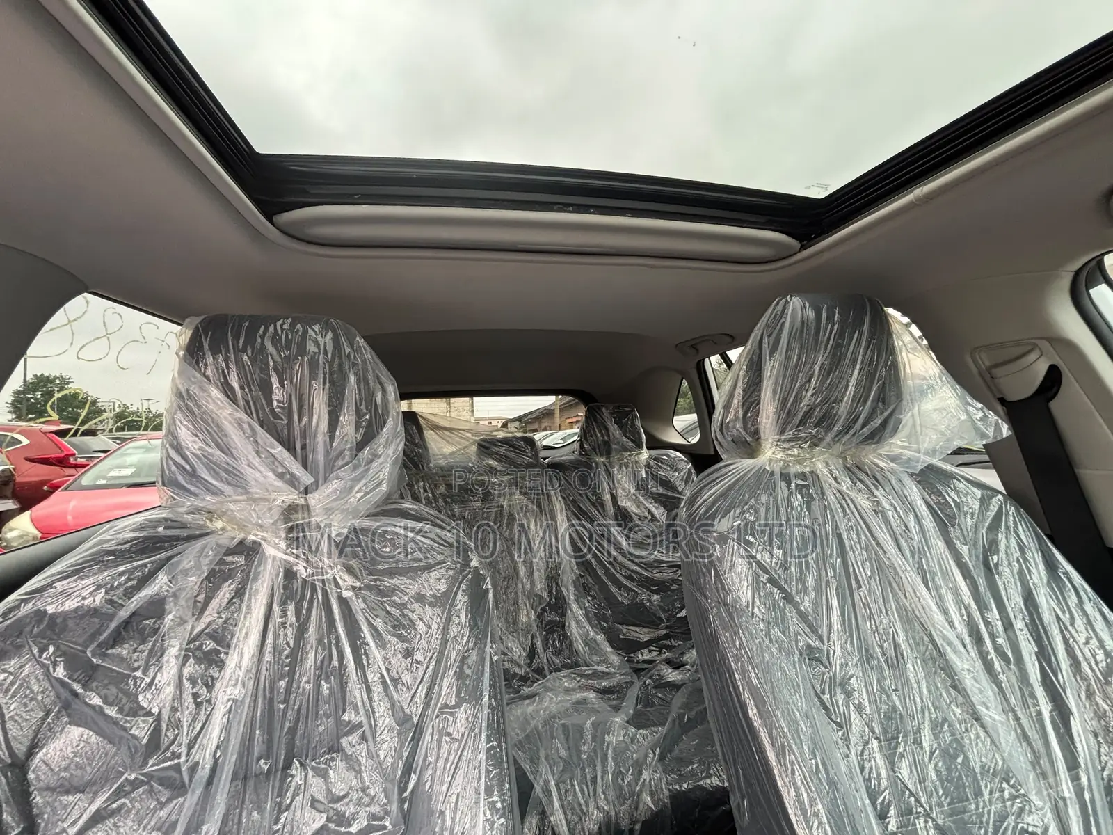 Toyota RAV4 XLE 2022 White