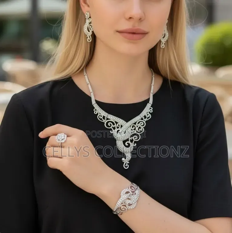 Ladies Necklaces