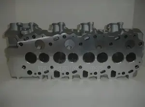 Cylinder Head for Toyota landCruiser Prado,Hilux,HiAce With 1KZ Engine