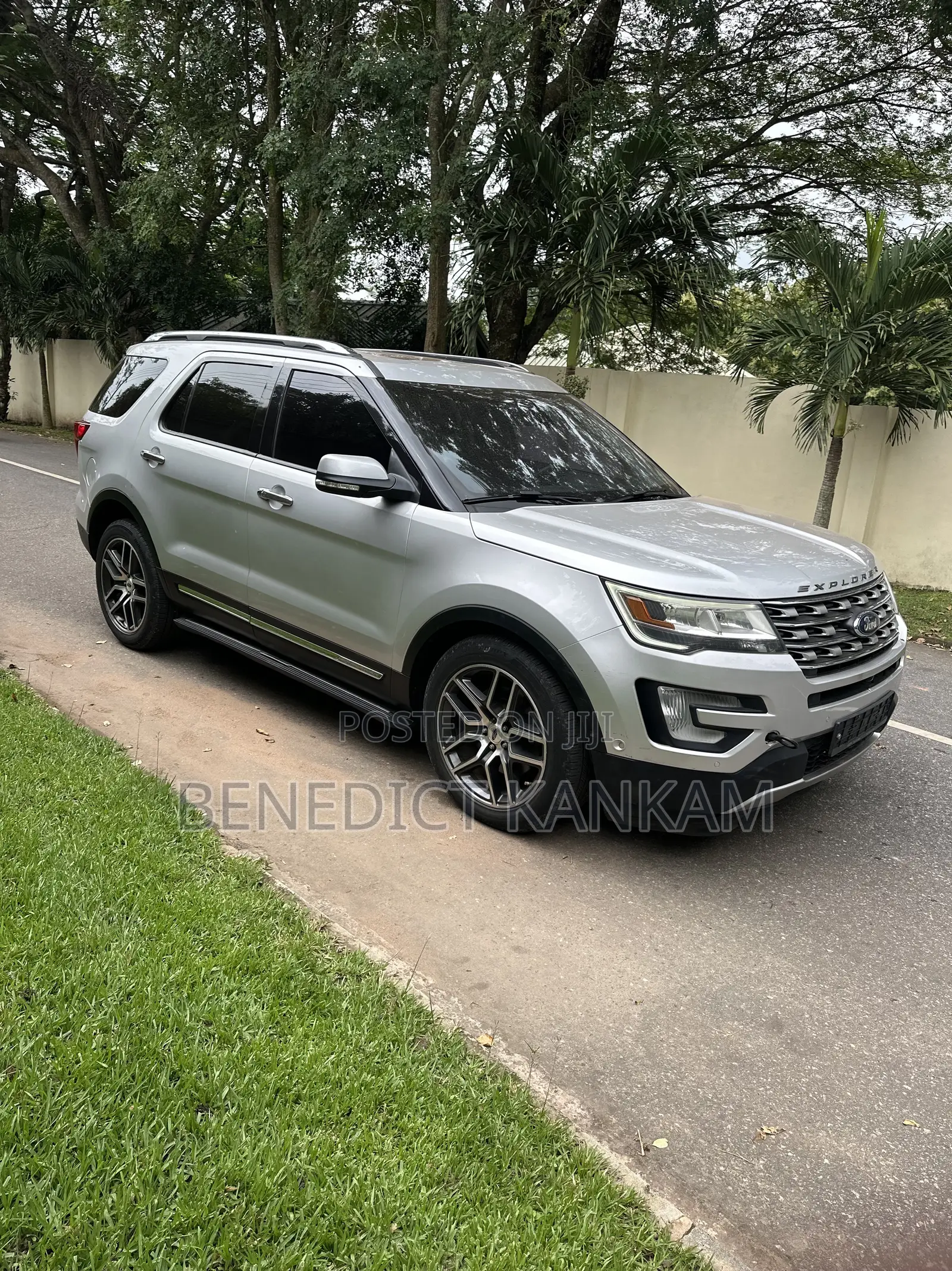 Ford Explorer Limited 4dr SUV (3.5L 6cyl 6A) 2016 Silver