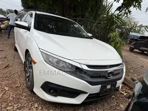Honda Civic 2019 White