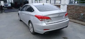 Hyundai i40 2012 Silver