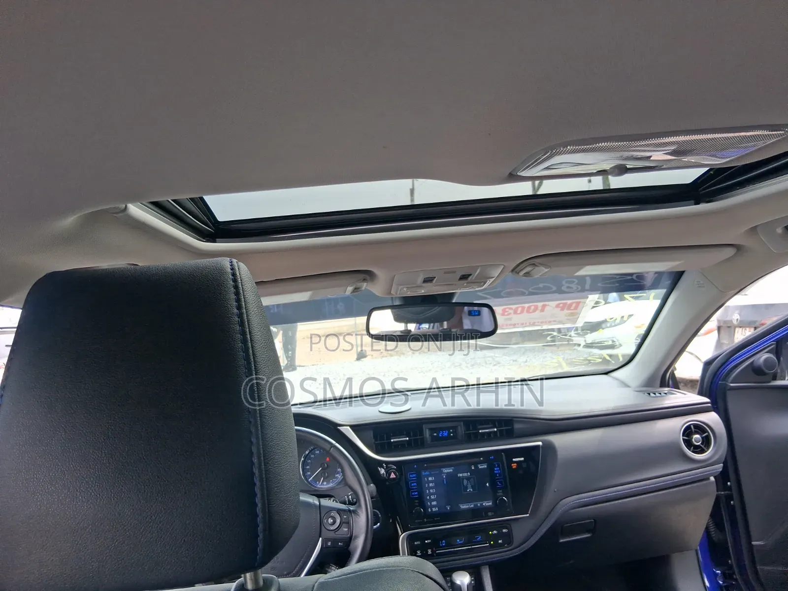 Toyota Corolla 2018 Blue