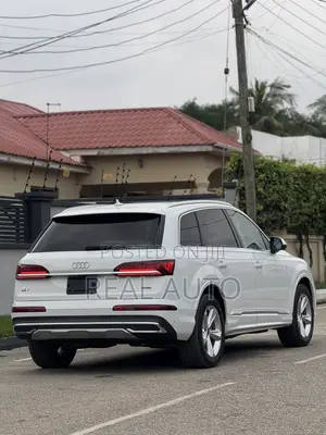 Audi Q7 Premium Plus 2024 White
