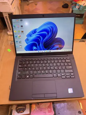 New Laptop Dell Latitude 7390 8GB Intel Core i5 HDD+SSD 256GB
