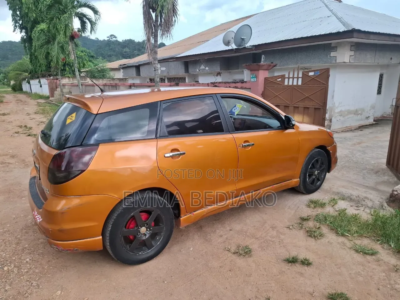 Toyota Matrix 2006 Gold