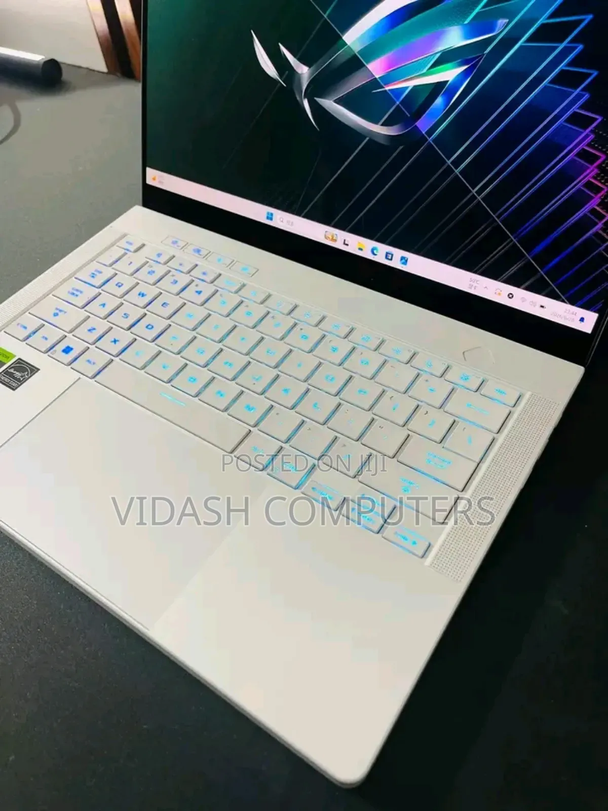 New Laptop Asus ROG Zephyrus G16 16GB AMD Ryzen 9 SSD 512GB