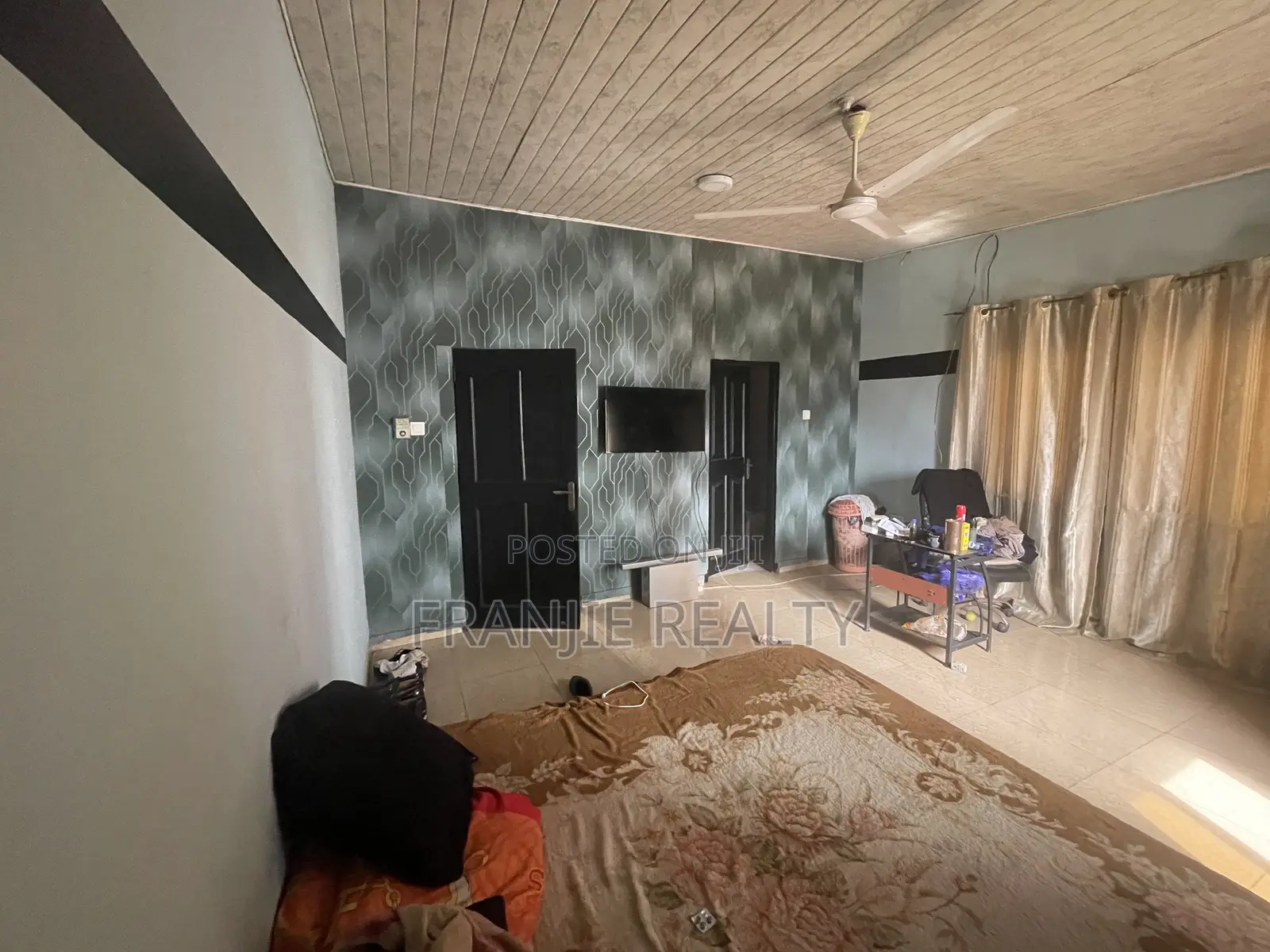 2bdrm Apartment in Franjie Realty, Lapaz for rent