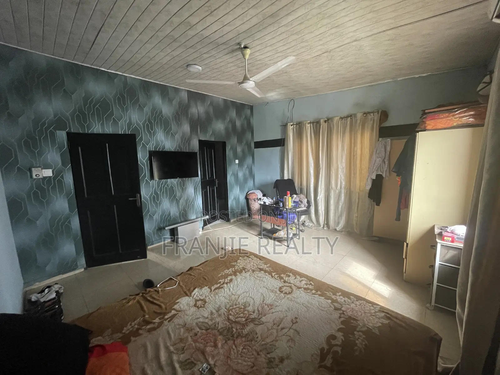 2bdrm Apartment in Franjie Realty, Lapaz for rent