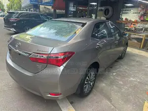Toyota Corolla 2018 Gray