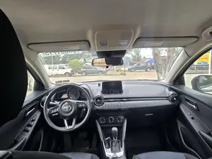 Toyota Yaris 2020 Gray