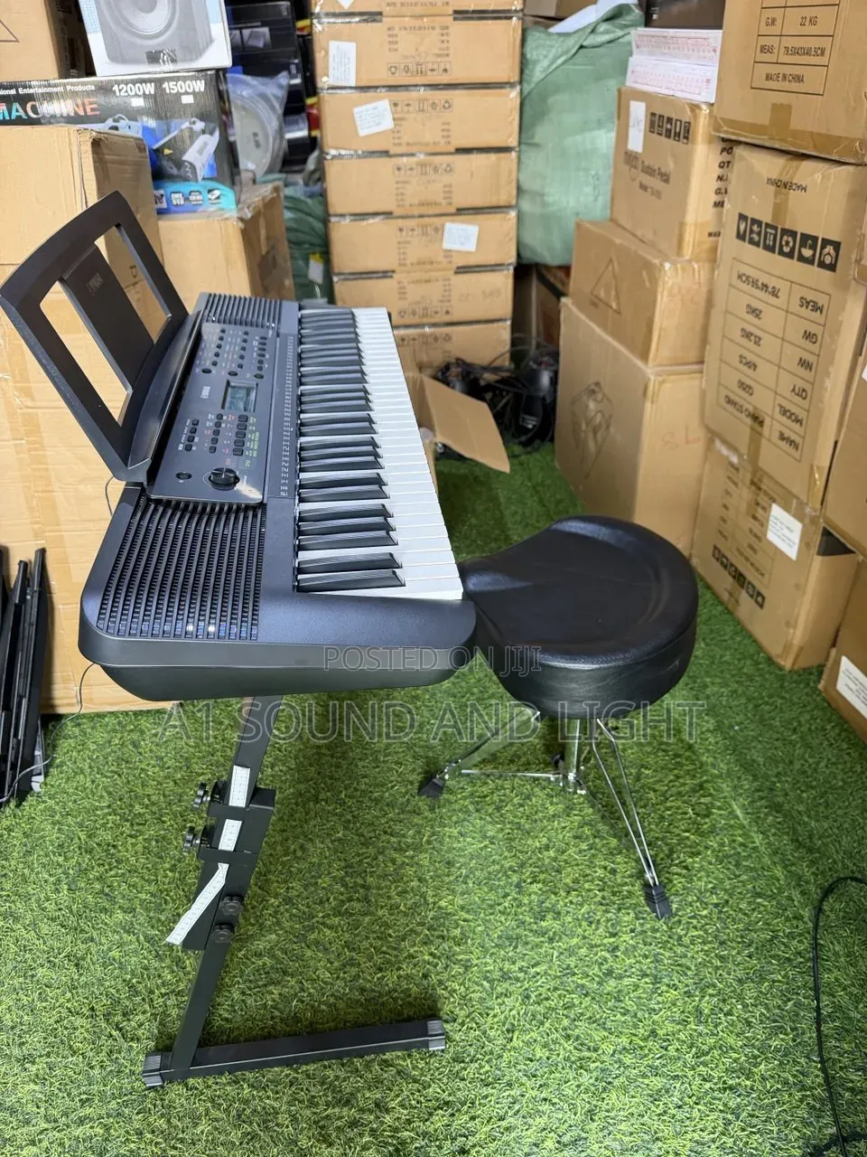 Yamaha PSR E283 Beginner Keyboard With Stand and Seat