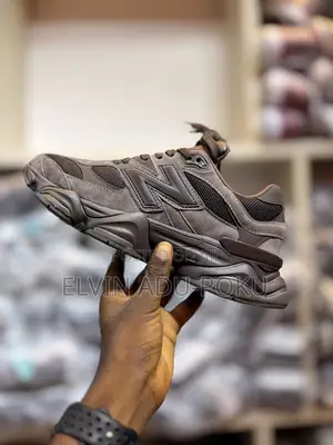 New Balance 9060 Suede - Panel Sneakers