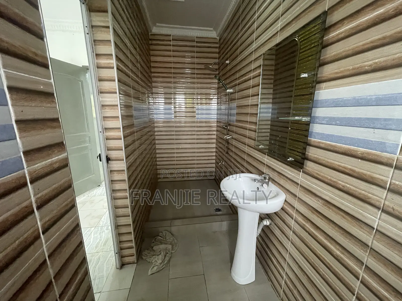 2bdrm Apartment in Franjie Realty, Kasoa for rent