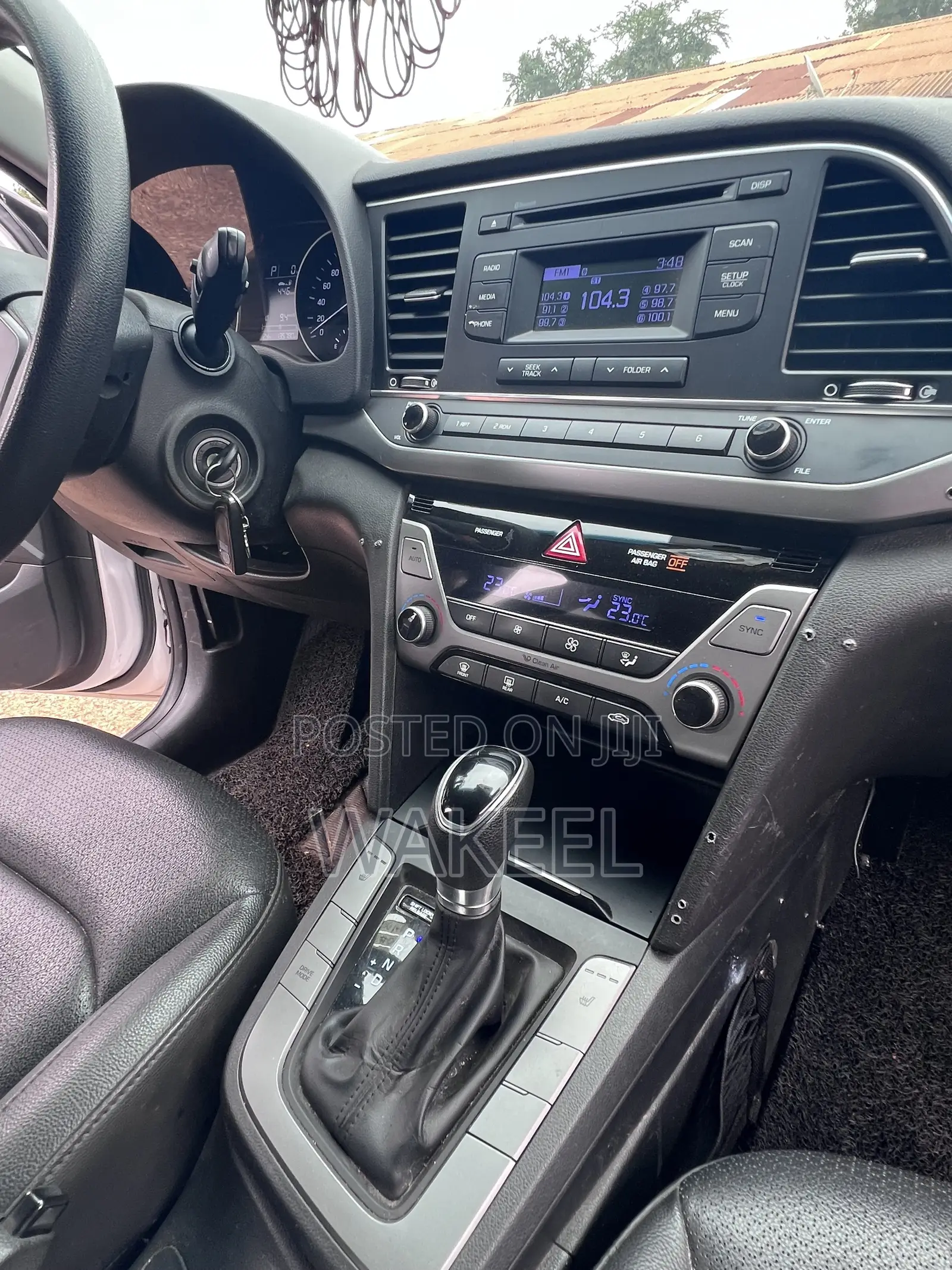 Hyundai Avante 2018 White