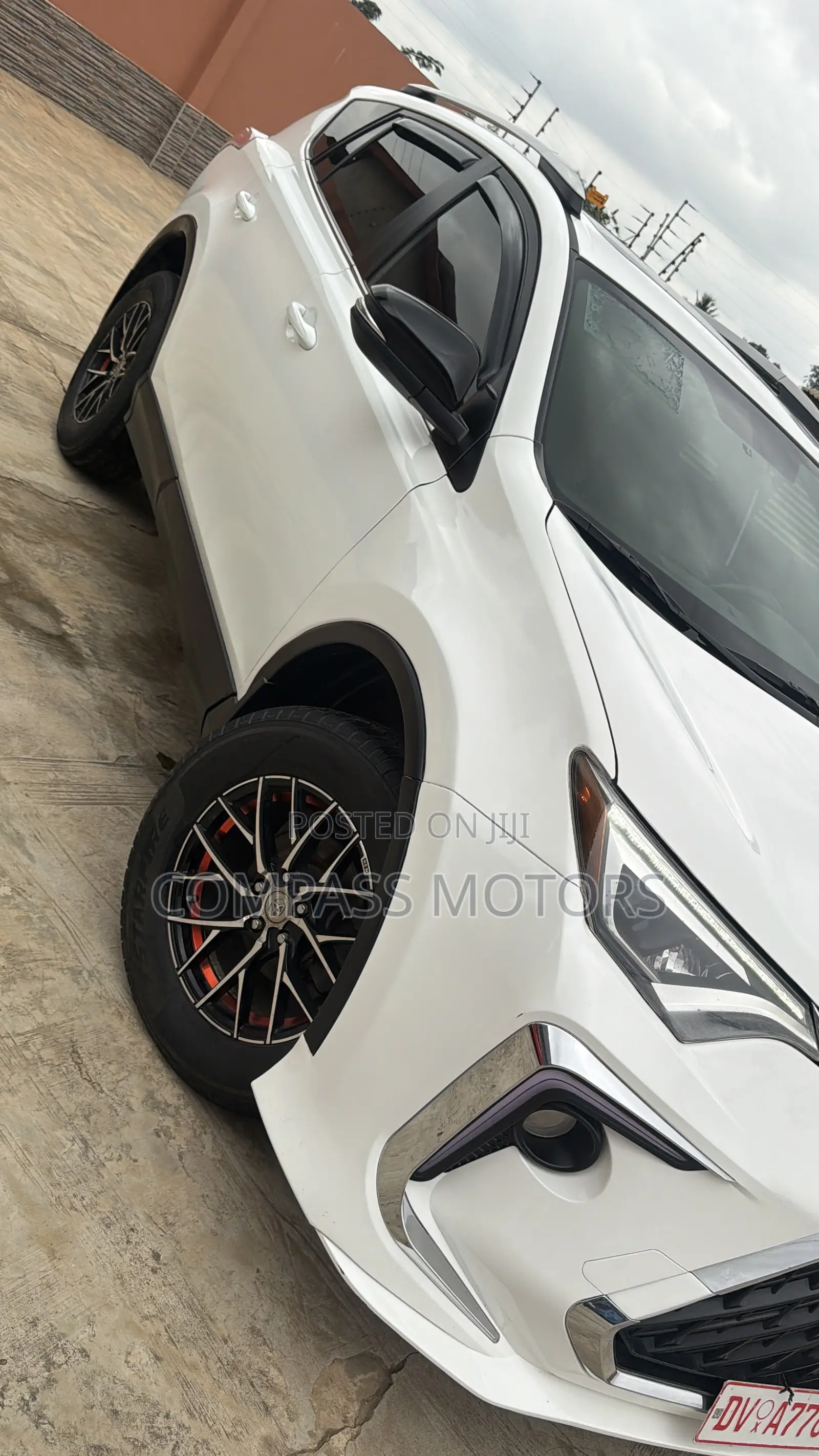 Toyota RAV4 SE AWD (2.5L 4cyl 6A) 2016 White