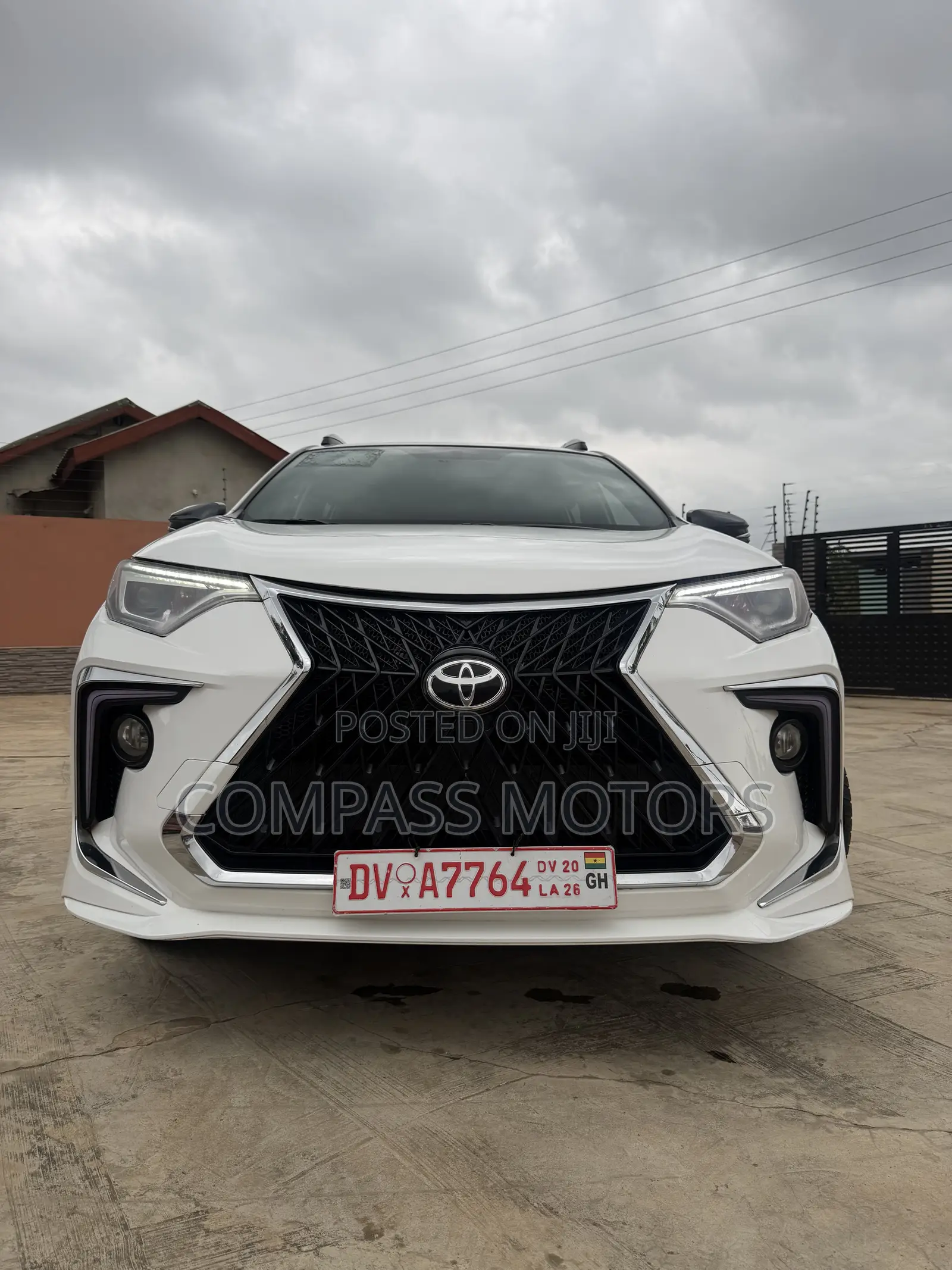 Toyota RAV4 SE AWD (2.5L 4cyl 6A) 2016 White
