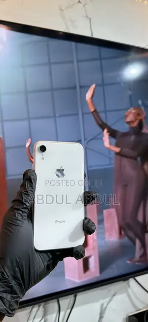 Apple iPhone XR 128 GB White
