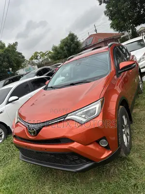 Toyota RAV4 SE 4dr SUV AWD (2.5L 4cyl 6A) 2018 Brown