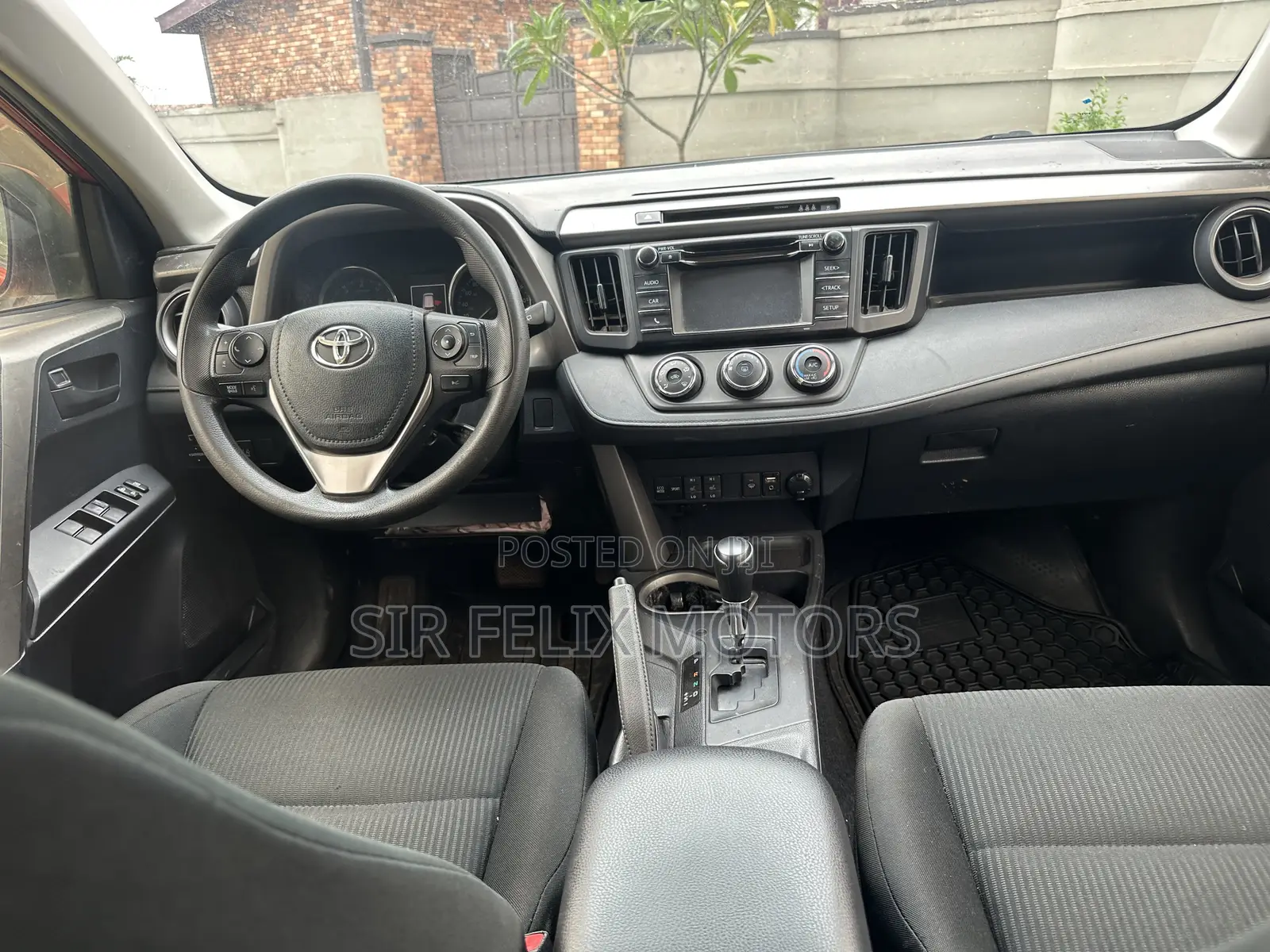 Toyota RAV4 SE 4dr SUV AWD (2.5L 4cyl 6A) 2018 Brown