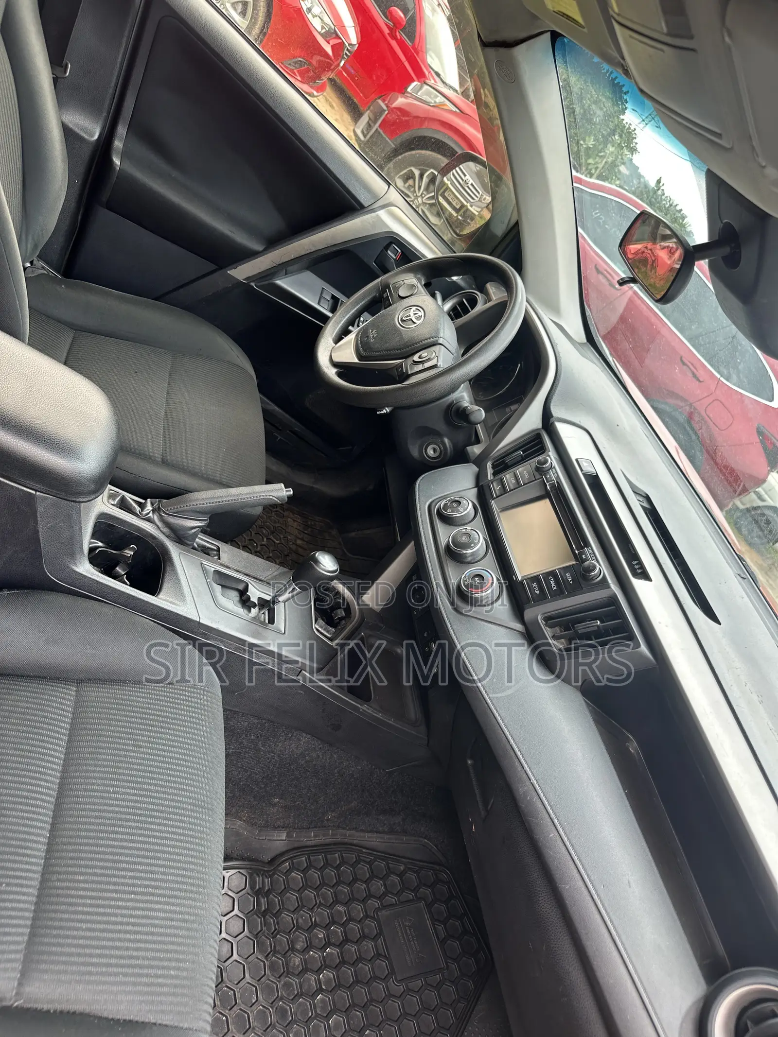 Toyota RAV4 SE 4dr SUV AWD (2.5L 4cyl 6A) 2018 Brown