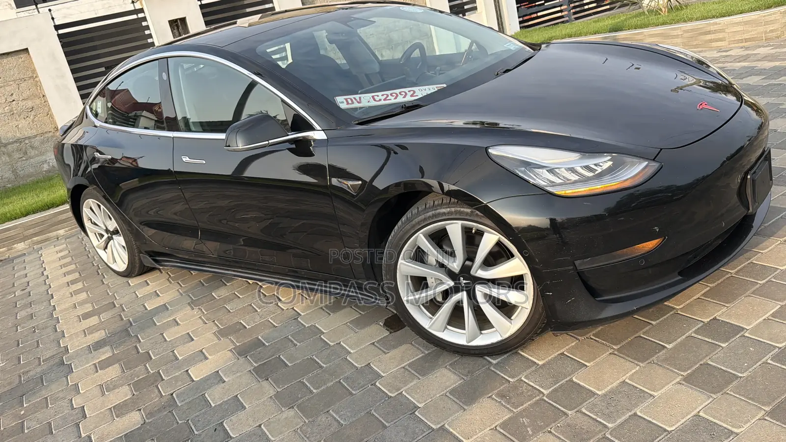 Tesla Model 3 54 kWh Standart Range Plus 2021 Black