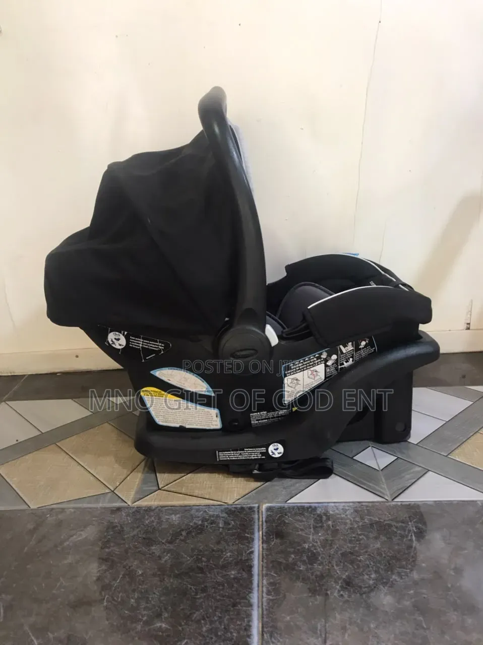 Graco SnugRide Lite LX Infant Car Seat, Lightweight Rear-Facing