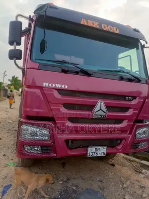 Sinotruk Howo 2020 Maroon