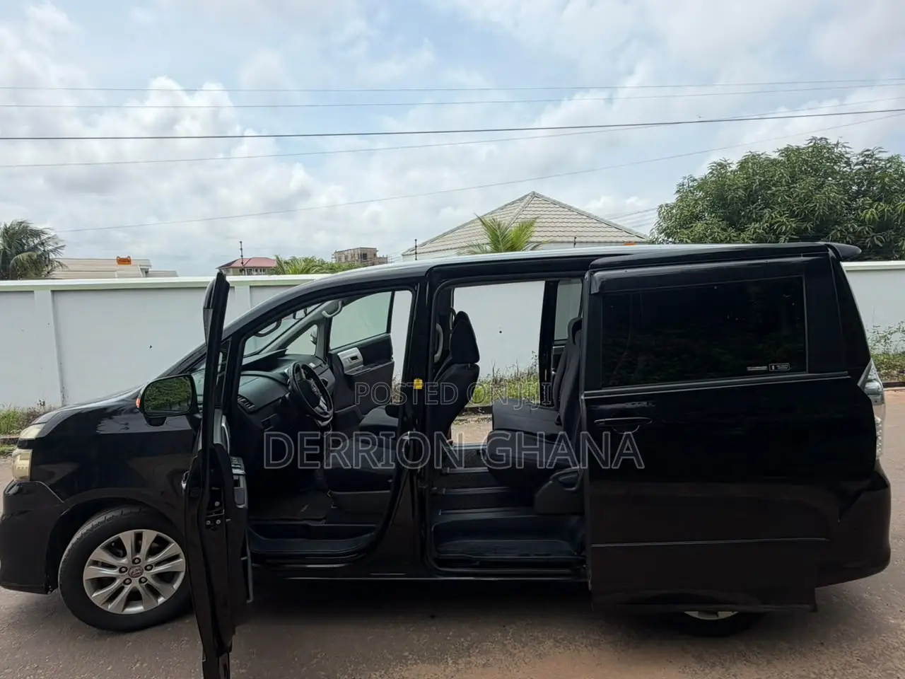 Toyota Voxy 2009 Black