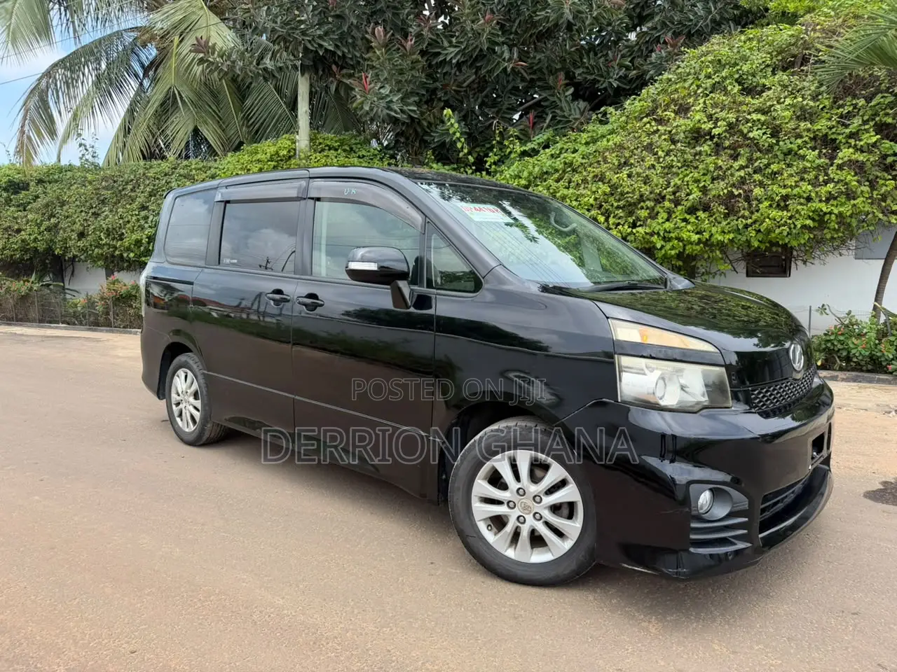 Toyota Voxy 2009 Black