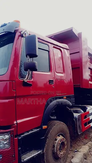 Sinotruk Howo 2020 Maroon