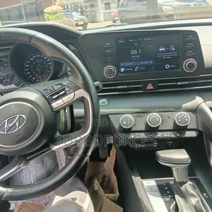 Hyundai Elantra 2021 Black