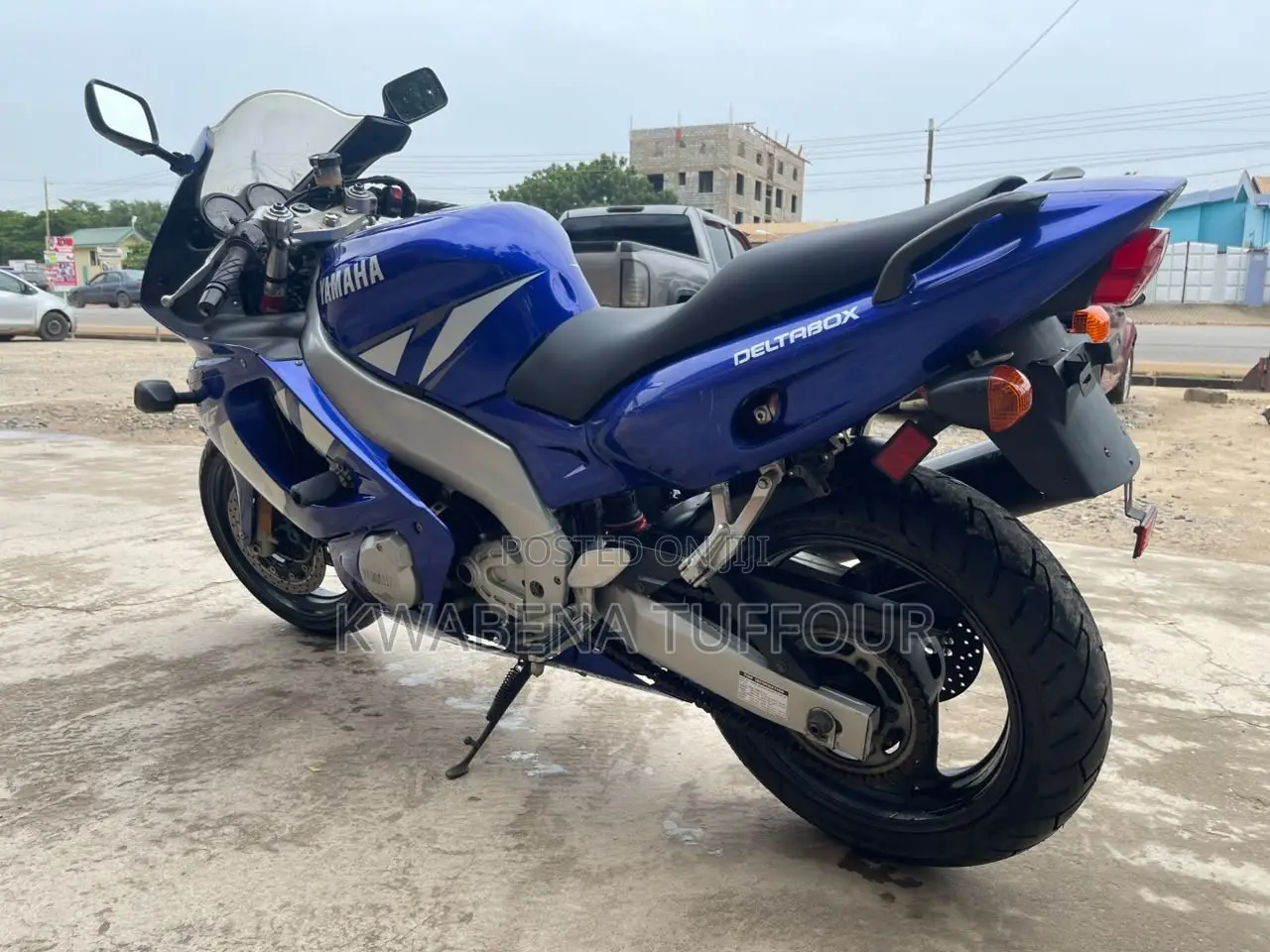 Yamaha YZF-R 2011 Blue