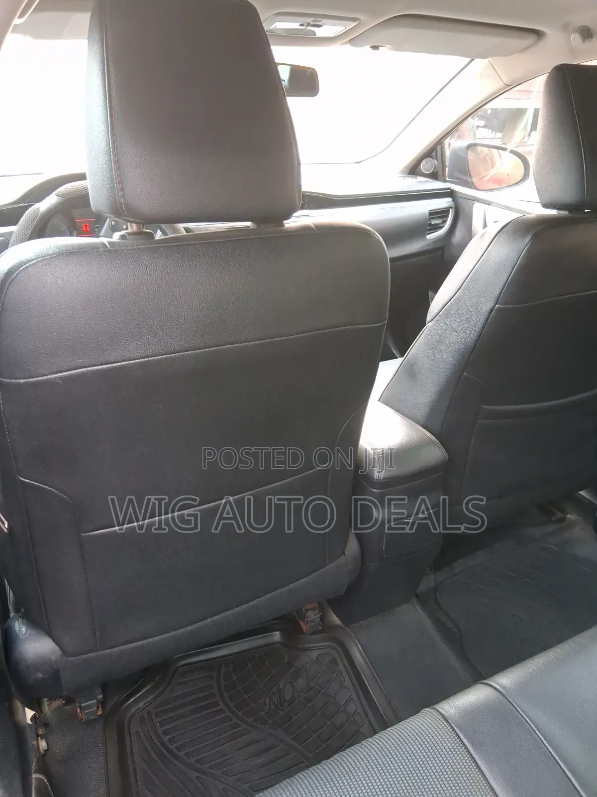 Toyota Corolla S 4dr Sedan (1.8L 4cyl CVT) 2015 Red