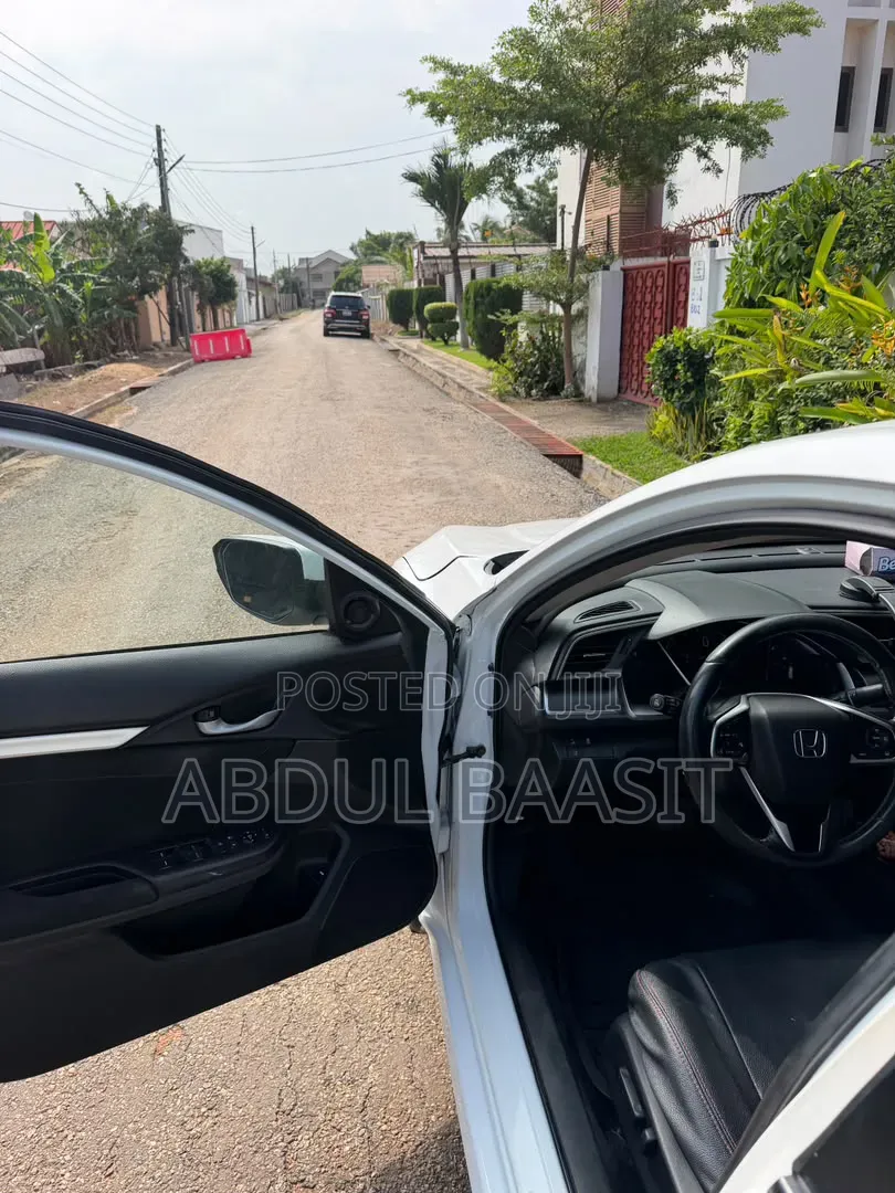 Honda Civic EX Sedan 2019 White
