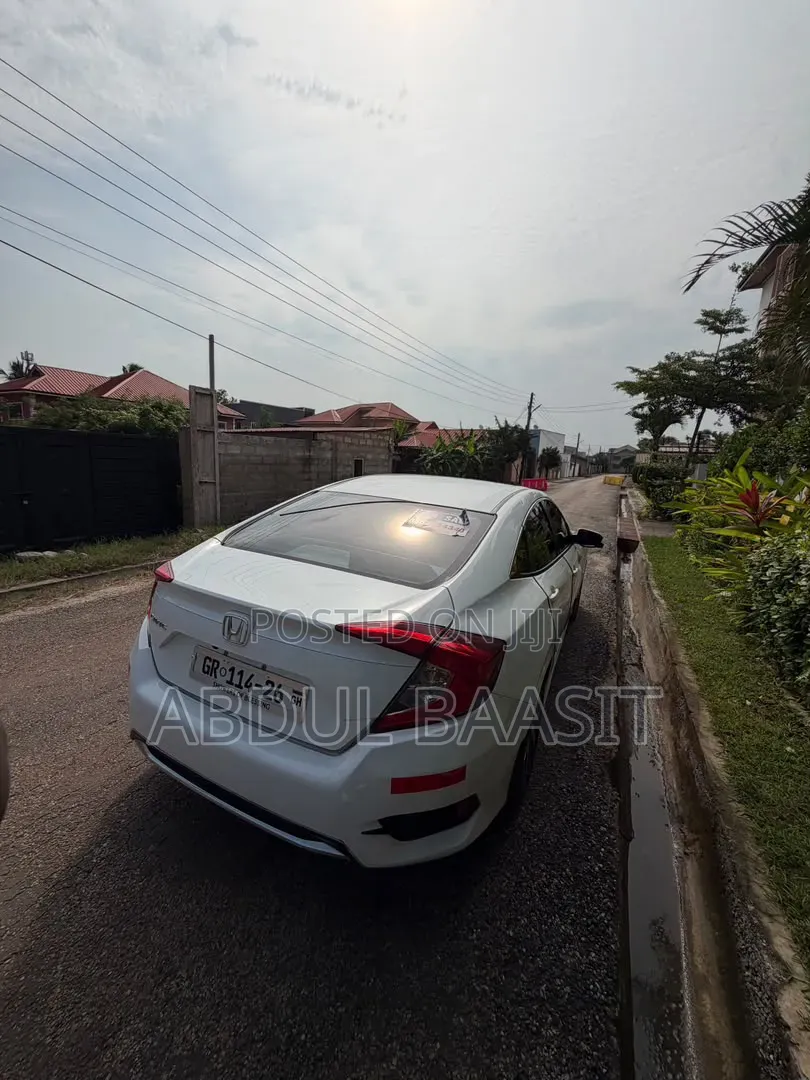 Honda Civic EX Sedan 2019 White