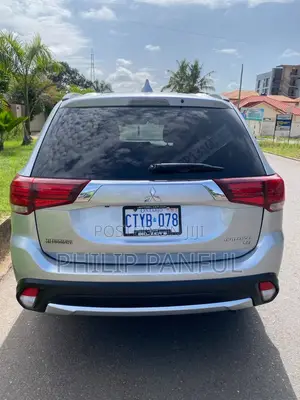 Mitsubishi Outlander SEL AWC 2017 Silver