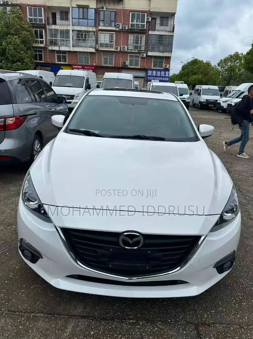 Mazda Axela 2015 White