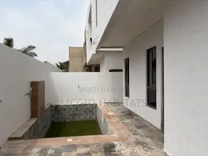 4bdrm House in Adenta for sale