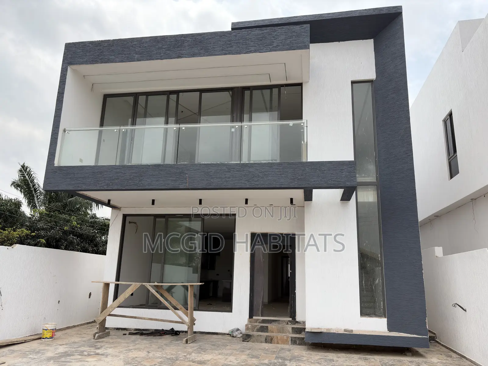 4bdrm House in Adenta for sale